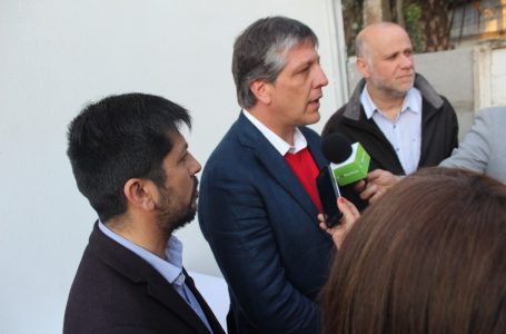 Partido Socialista pide al alcalde Juan Carlos Díaz que prohíba a carabineros “parapetarse” en el municipio
