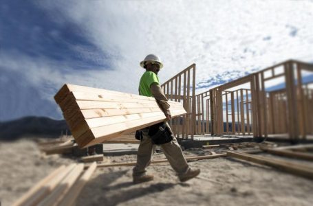 Sector construcción señala estar en “precrisis” ante rápida pérdida de dinamismo: inversión caería 4,6% este año