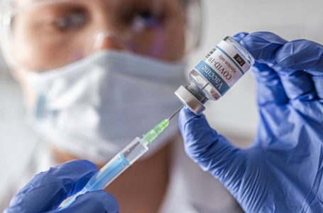 Autoridades informan avances de ensayos clínicos en vacunas contra el Coronavirus en Talca
