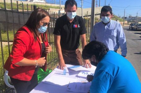 Familias de conjunto habitacional “Bicentenario” de San Rafael reciben las escrituras de sus viviendas