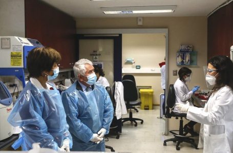 Autoridades de Salud reciben resultados de estudio clínico de vacuna de Sinovac en Chile