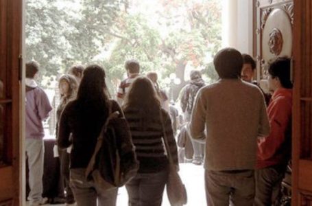 Superintendencia solicita al Mineduc el cierre de la Universidad La República