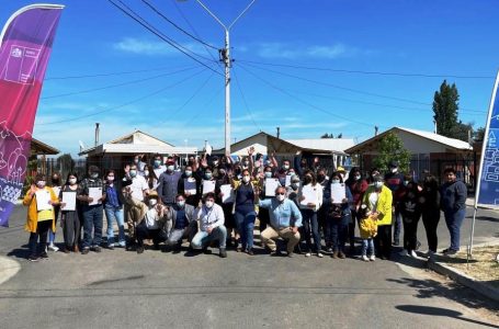 Familias de Molina y San Clemente reciben las escrituras de sus viviendas