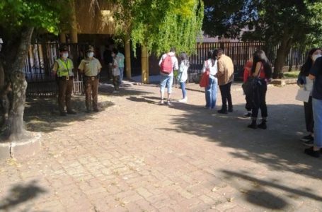Carabineros de la Prefectura de Linares entrega seguridad a los alumnos que rinden la PDT
