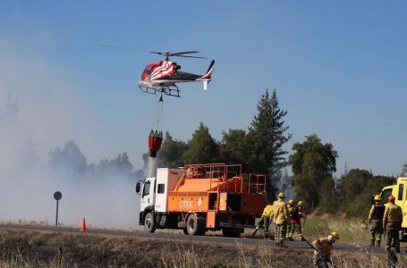 Expertos en incendios buscan unificar las comunicaciones para enfrentar emergencias en Chile