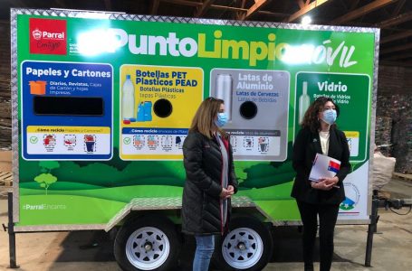 Seremi del Medio Ambiente visita centro de acopio de residuos domiciliarios reciclables en Parral