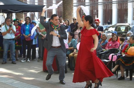 En Curicó se presentó Muestra Folclórica y Patrimonial de Arica y Parinacota
