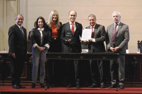 Senado y Universidad de Talca firman compromiso por la ciberseguridad